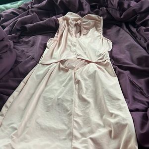 Women dress, color pink